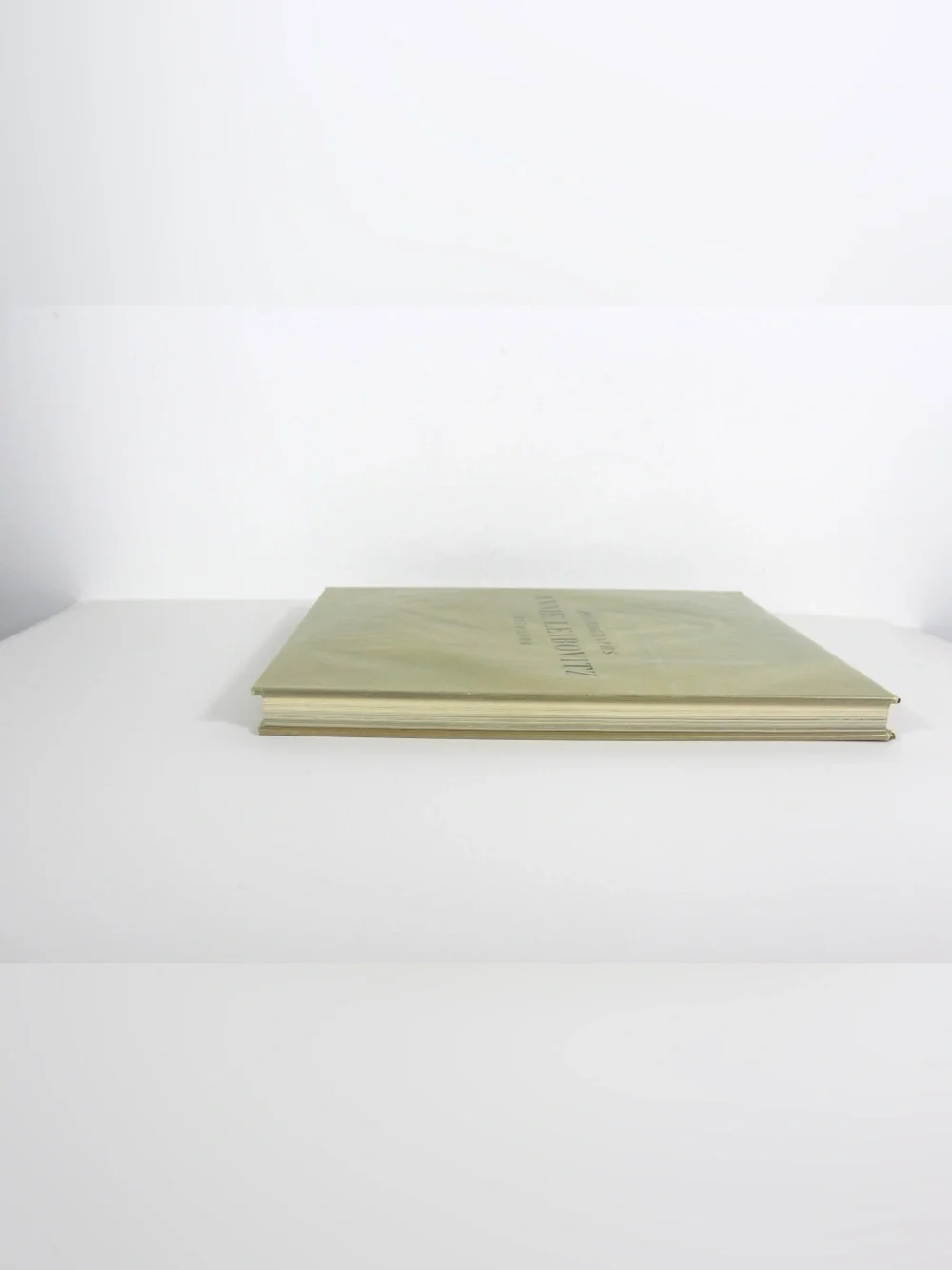 Photographs Annie Leibovitz 1970-1990 FIRST EDITION Hard Cover Book - Picture 9 of 10